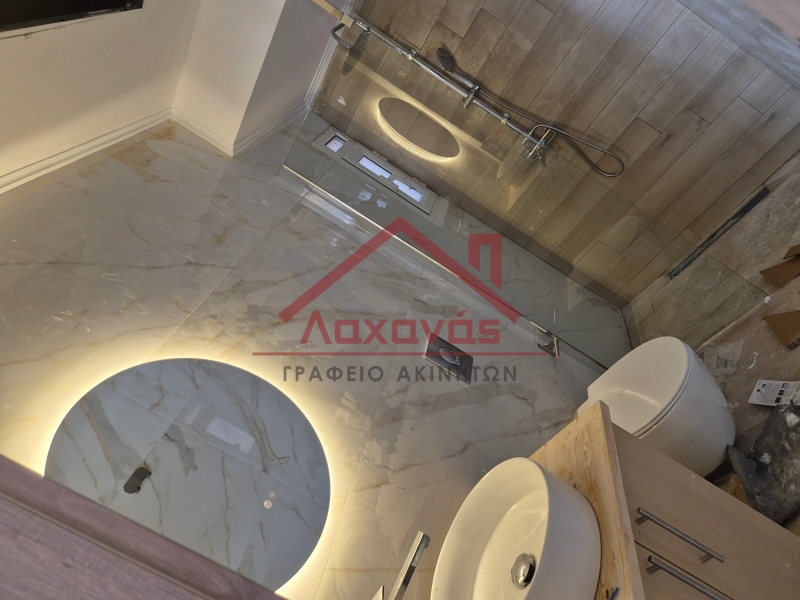 Πωλείται στον Πειραιά πλήρως ανακαινισμένο και επιπλωμένο διαμέρισμα 14 Πωλείται στον Πειραιά πλήρως ανακαινισμένο και επιπλωμένο διαμέρισμα 13