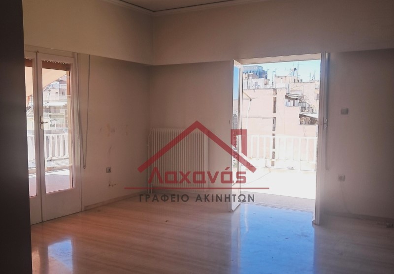 Πειραιάς - κέντρο, ενοικιάζεται διαμέρισμα κοντά στο Μετρό 12 Πειραιάς - κέντρο, ενοικιάζεται διαμέρισμα κοντά στο Μετρό 11