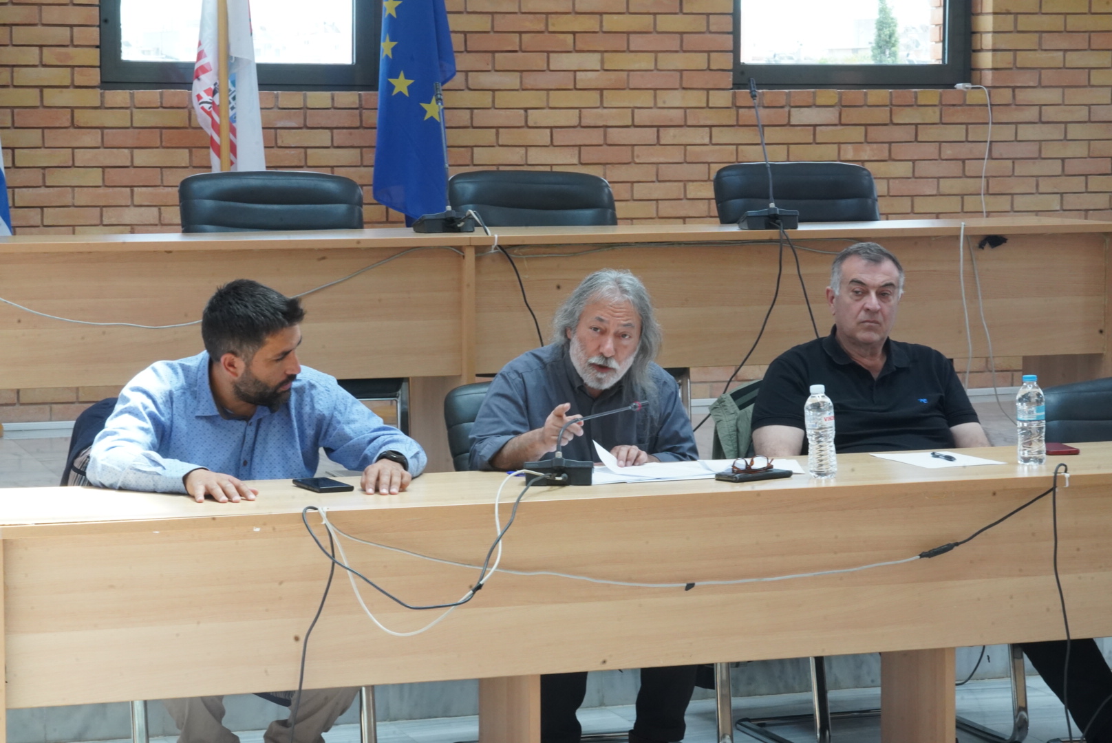 Συνεδρίασε το Επιχειρησιακό Συντονιστικό Όργανο Πολιτικής Προστασίας του Δήμου Χαϊδαρίου 4 Συνεδρίασε το Επιχειρησιακό Συντονιστικό Όργανο Πολιτικής Προστασίας του Δήμου Χαϊδαρίου 3