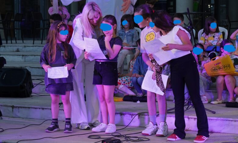 Αντιπολεμικό Μαθητικό Φεστιβάλ στο Χαϊδάρι - "Κάτι σιγοφέγγει..." 2 Αντιπολεμικό Μαθητικό Φεστιβάλ στο Χαϊδάρι - "Κάτι σιγοφέγγει..." 1