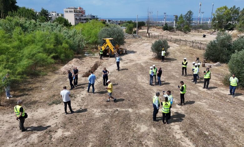 Ρήξη στο εργοτάξιο του Ελληνικού - Στελέχη της Lamda Development "με απειλές και φοβέρες" κατά του δημάρχου Γλυφάδας 2 Ρήξη στο εργοτάξιο του Ελληνικού - Στελέχη της Lamda Development "με απειλές και φοβέρες" κατά του δημάρχου Γλυφάδας 1
