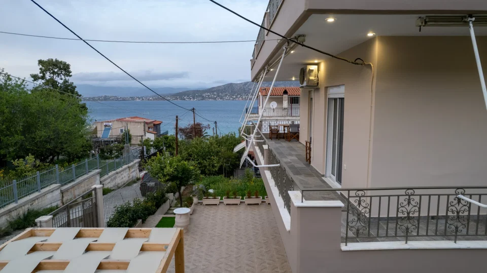Σαλαμίνα: Πωλείται κατοικία, πλήρως επιπλωμένη και εξοπλισμένη 8 Σαλαμίνα: Πωλείται κατοικία, πλήρως επιπλωμένη και εξοπλισμένη 7