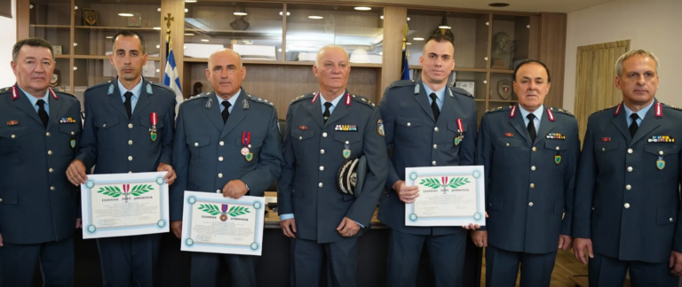 Βραβεύτηκε Χαϊδαριώτης αστυνομικός για εξαίρετη πράξη ανδραγαθίας και αυτοθυσίας 2 Βραβεύτηκε Χαϊδαριώτης αστυνομικός για εξαίρετη πράξη ανδραγαθίας και αυτοθυσίας 1