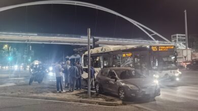 Τριπλή σύγκρουση και τραυματισμός οδηγού στο Παλατάκι 38