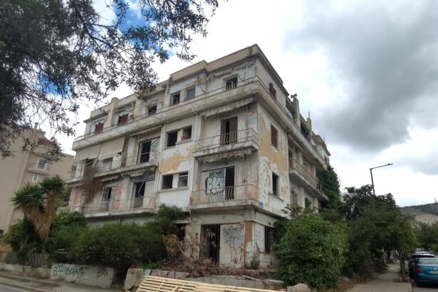 26 χρόνια είναι πάρα πολλά... - Τι μπορεί να γίνει για την πολυκατοικία "φάντασμα" στο Δάσος Χαϊδαρίου 19