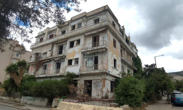 26 χρόνια είναι πάρα πολλά... - Τι μπορεί να γίνει για την πολυκατοικία "φάντασμα" στο Δάσος Χαϊδαρίου 2 26 χρόνια είναι πάρα πολλά... - Τι μπορεί να γίνει για την πολυκατοικία "φάντασμα" στο Δάσος Χαϊδαρίου 1