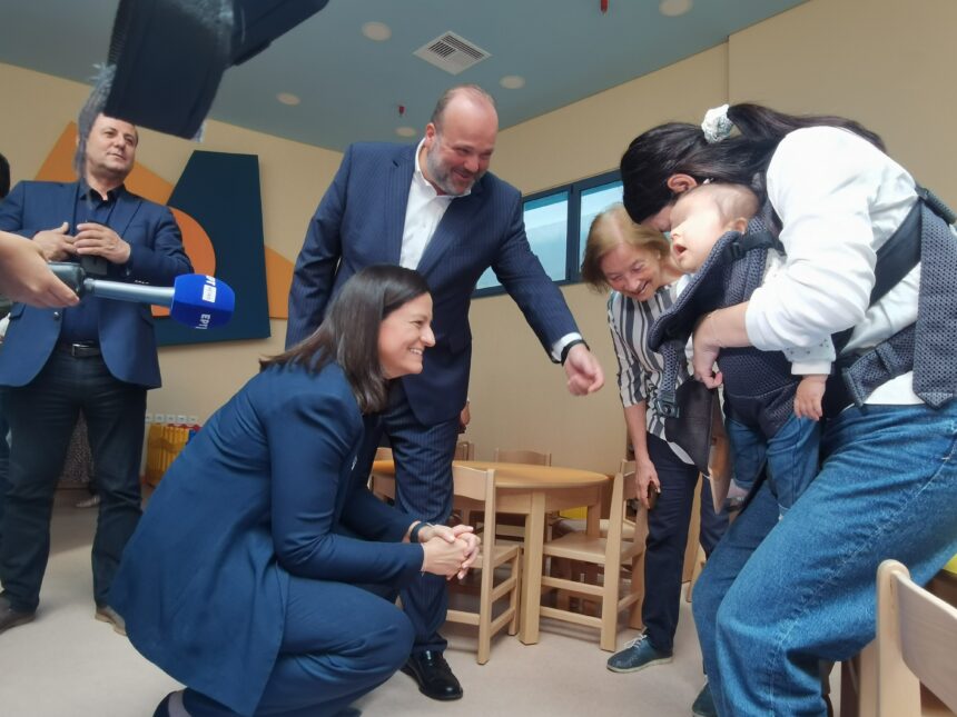 Χαϊδάρι: Εγκαίνια σήμερα στον εντυπωσιακό βρεφονηπιακό, "πρότυπο για μελλοντικούς σταθμούς" - Φωτορεπορτάζ 1