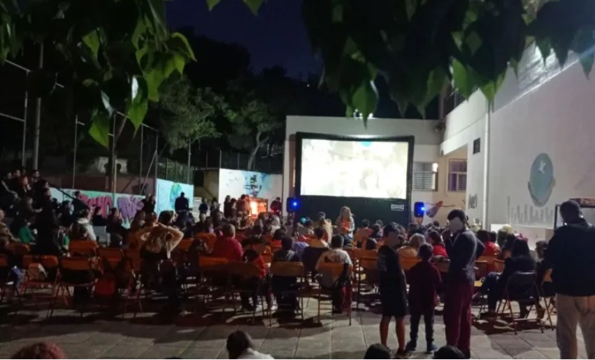 Πάμε Cinema; Το 2ο Δημοτικό μάς καλεί να απολαύσουμε προβολή στο προαύλιό του! 1