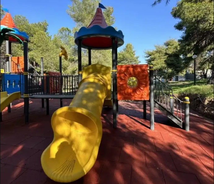 "Απάντηση στον Β. Ντηνιακό για την λεγόμενη παιδική χαρά ΝΟΥΝΟΥ" 1