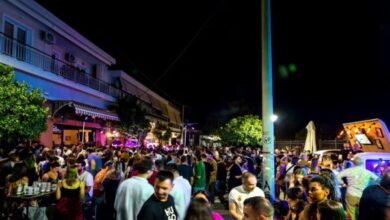 Μαγιάτικος περίπατος στον πεζόδρομο της Ελευσίνας: Βρήκαμε 7 ωραία στέκια για όλα τα γούστα! 66