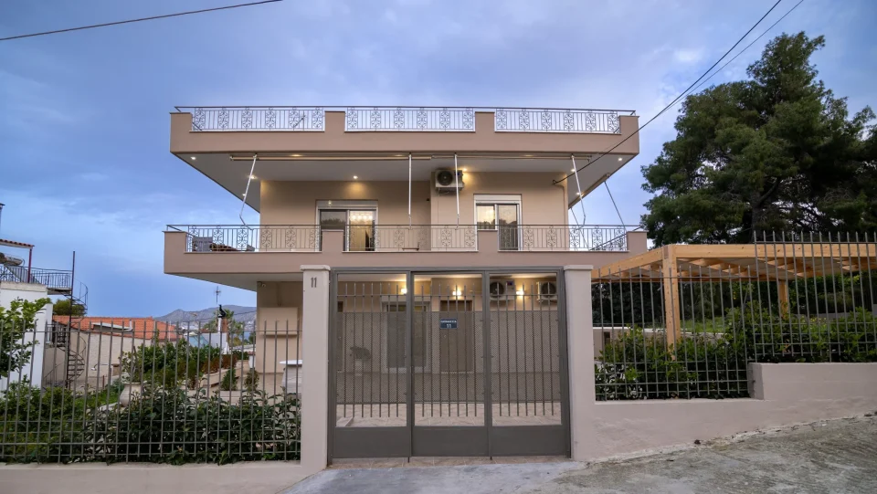Σαλαμίνα: Πωλείται κατοικία, πλήρως επιπλωμένη και εξοπλισμένη 6 Σαλαμίνα: Πωλείται κατοικία, πλήρως επιπλωμένη και εξοπλισμένη 5