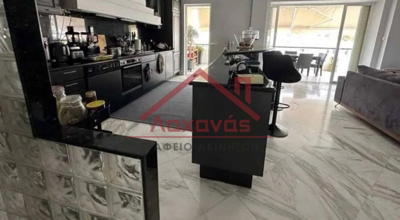 Πωλείται ρετιρέ οροφοδιαμέρισμα στη Γλυφάδα 18 Πωλείται ρετιρέ οροφοδιαμέρισμα στη Γλυφάδα 17