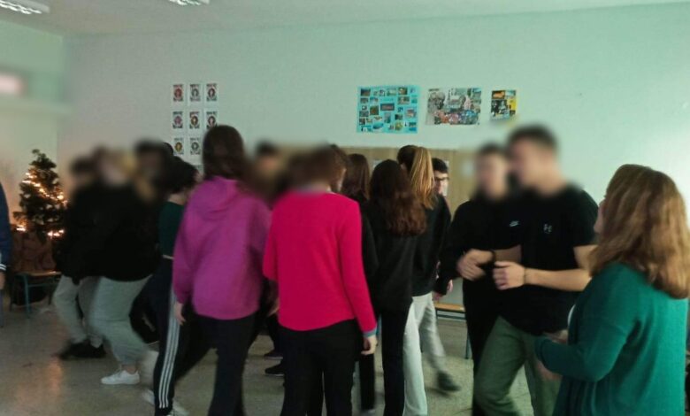 Σε μία νύχτα άδειασε από προσωπικό το 18 Άνω - "Οι θεραπευόμενοι θα ωθηθούν προς τα υποκατάστατα" 2 Σε μία νύχτα άδειασε από προσωπικό το 18 Άνω - "Οι θεραπευόμενοι θα ωθηθούν προς τα υποκατάστατα" 1