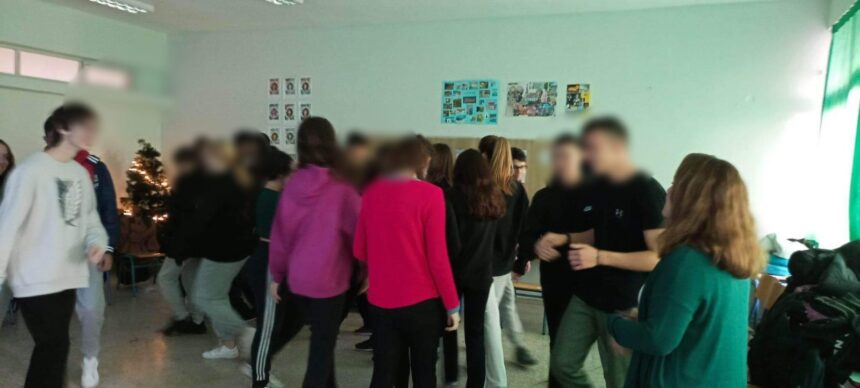 Σε μία νύχτα άδειασε από προσωπικό το 18 Άνω - "Οι θεραπευόμενοι θα ωθηθούν προς τα υποκατάστατα" 2 Σε μία νύχτα άδειασε από προσωπικό το 18 Άνω - "Οι θεραπευόμενοι θα ωθηθούν προς τα υποκατάστατα" 1