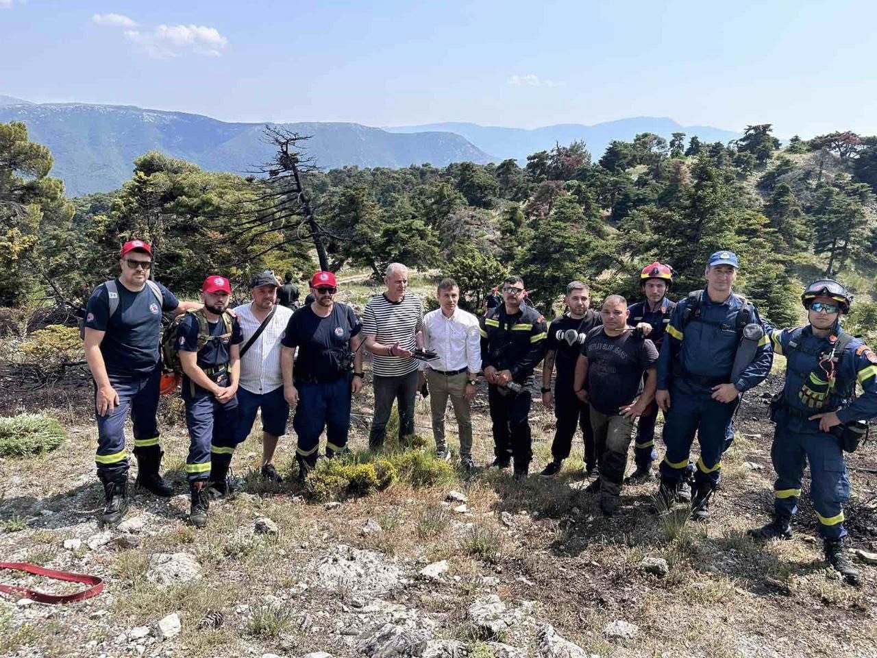 Συναγερμός για επικίνδυνη πυρκαγιά στον Κιθαιρώνα - Μηνύσεις και αγωγή από τον Δήμο 10 Συναγερμός για επικίνδυνη πυρκαγιά στον Κιθαιρώνα - Μηνύσεις και αγωγή από τον Δήμο 9