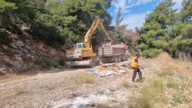 Μάχη απορρύπανσης με βαρέα οχήματα στο βουνό 5