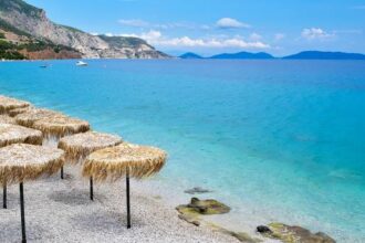 Κινέτα παραλίες