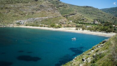Ημερήσια στην αξεπέραστη Τζια! Η πιο λαμπερή εκδρομή του καλοκαιριού, σε εξαιρετική τιμή 4