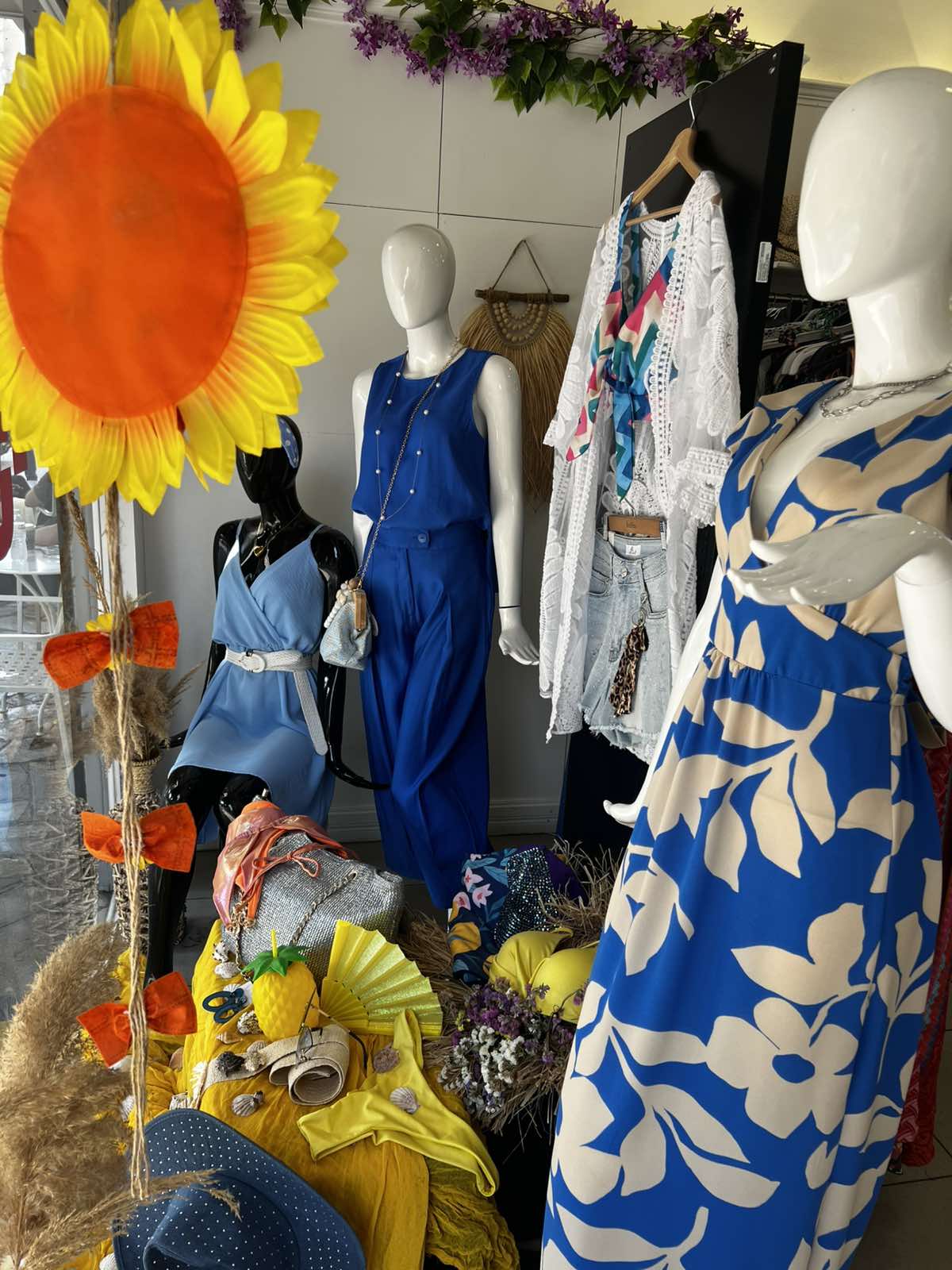 "Be Queen of Fashion": -50% σε όλα τα ρούχα, ακόμη και στις ολοκαίνουργιες καλοκαιρινές παραλαβές! 27 "Be Queen of Fashion": -50% σε όλα τα ρούχα, ακόμη και στις ολοκαίνουργιες καλοκαιρινές παραλαβές! 26