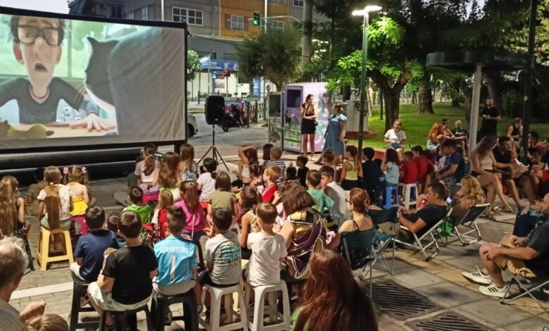 Δωρεάν θερινό σινεμά για τα παιδιά στις πλατείες του Περιστερίου 2 Δωρεάν θερινό σινεμά για τα παιδιά στις πλατείες του Περιστερίου 1