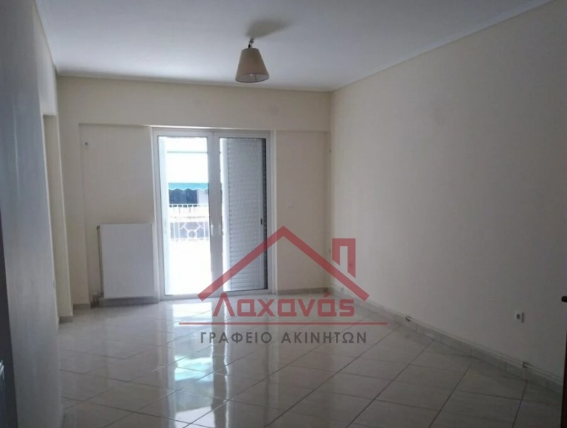 Κολωνός, πωλείται διαμέρισμα στον 3ο όροφο, 220 μ. από Μετρό 14 Κολωνός, πωλείται διαμέρισμα στον 3ο όροφο, 220 μ. από Μετρό 13