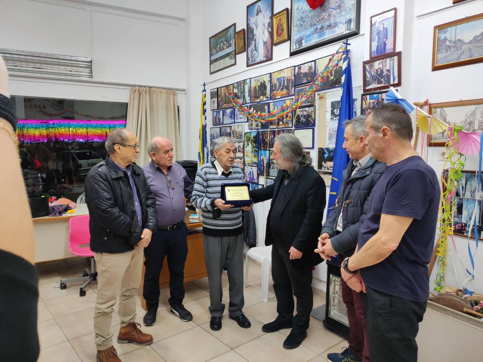 Έφυγε από τη ζωή ο Απόστολος Καραπέτρος 4 Έφυγε από τη ζωή ο Απόστολος Καραπέτρος 3