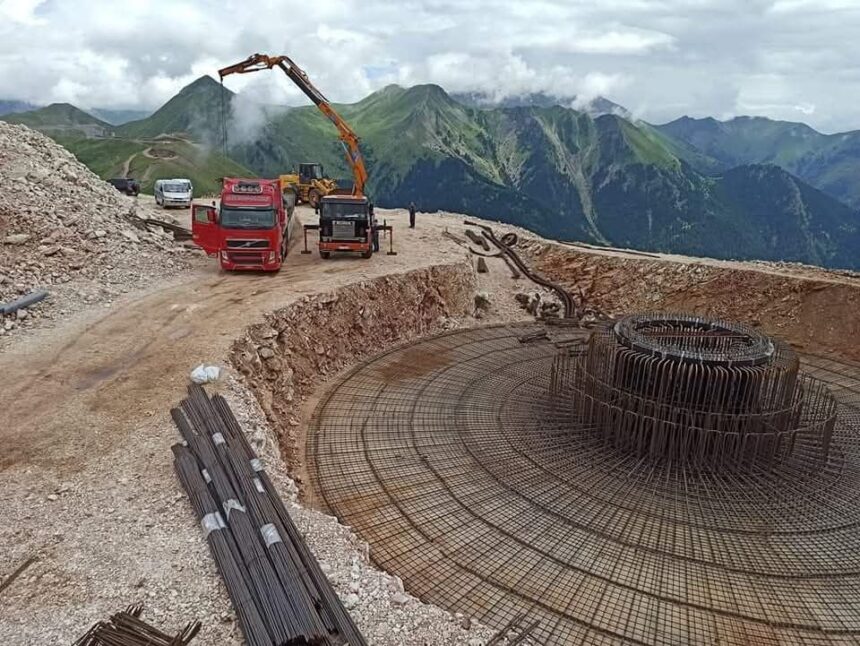 Από την ΔΕΗ του Καραμανλή στο στήσιμο άνευ όρων πάρκων ΑΠΕ σε δημόσια γη, αγροτικές εκτάσεις και κορυφογραμμές 2 Από την ΔΕΗ του Καραμανλή στο στήσιμο άνευ όρων πάρκων ΑΠΕ σε δημόσια γη, αγροτικές εκτάσεις και κορυφογραμμές 1