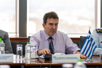 Χρυσοχοΐδης: Οι Antifa στην Ελλάδα δεν έχουν τρομοκρατική δράση 37