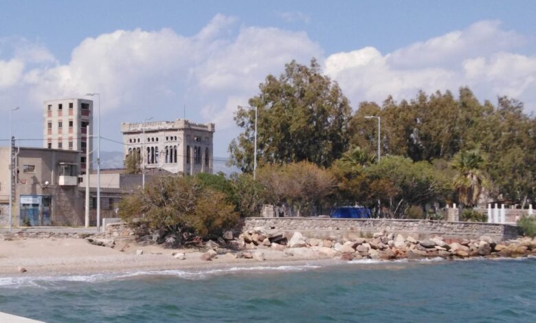 Σχεδιάζουν νέο λιμάνι για πετρελαιοειδή απόβλητα μπροστά στον εμβληματικό Κρόνο 2 Σχεδιάζουν νέο λιμάνι για πετρελαιοειδή απόβλητα μπροστά στον εμβληματικό Κρόνο 1