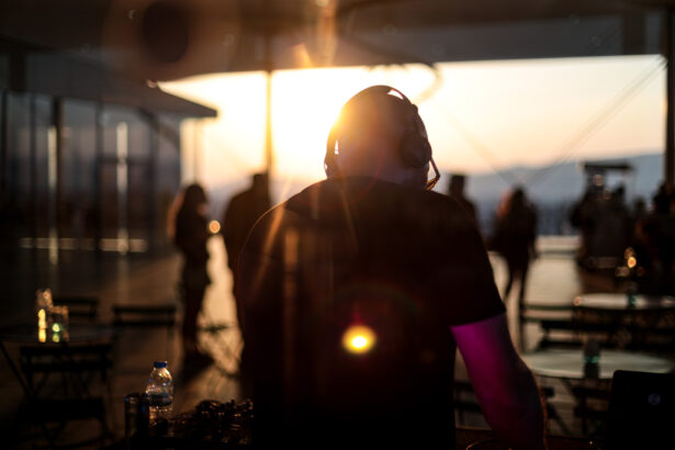 Sunset DJ Sets: Ραντεβού με τη δύση του ήλιου, στη Βεράντα του Φάρου - Είσοδος ελεύθερη 7