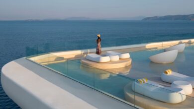 Isla Brown Corinthia: Το βραβευμένο πεντάστερο στους Αγ. Θεοδώρους που θέλει να μοιάζει με λευκό βότσαλο 3