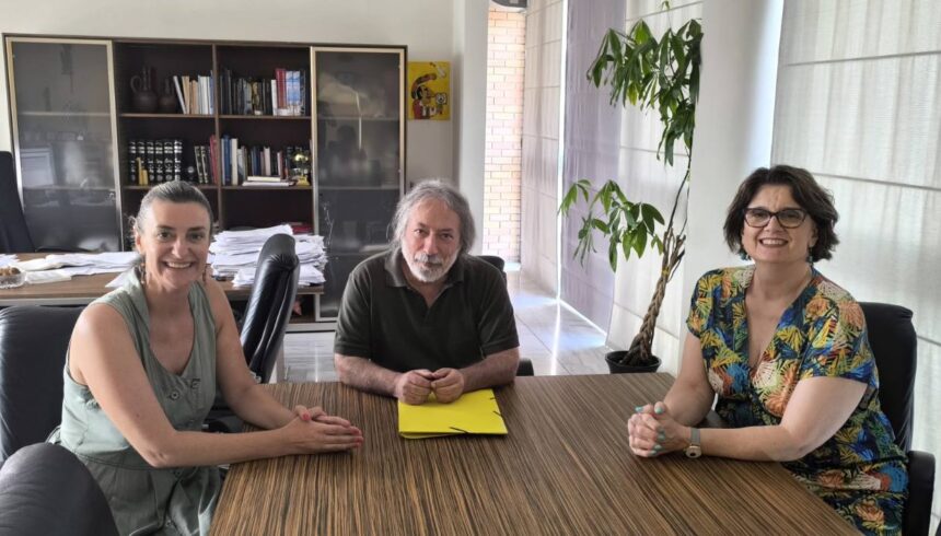 Συνάντηση του δημάρχου με την αναπληρώτρια διοικήτρια του Νοσοκομείου Αγία Βαρβάρα, Αλεξάνδρα Γεωργακάκου 1