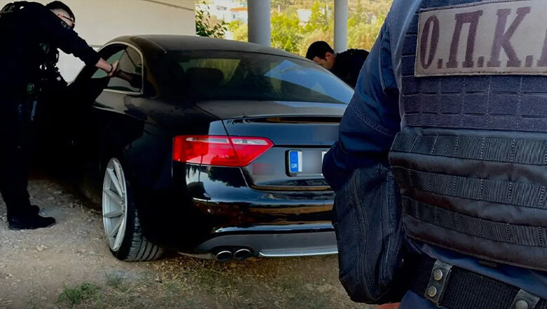 Ένδεκα συλλήψεις για κλοπές σε οικισμό στον Ασπρόπυργο 2 Ένδεκα συλλήψεις για κλοπές σε οικισμό στον Ασπρόπυργο 1