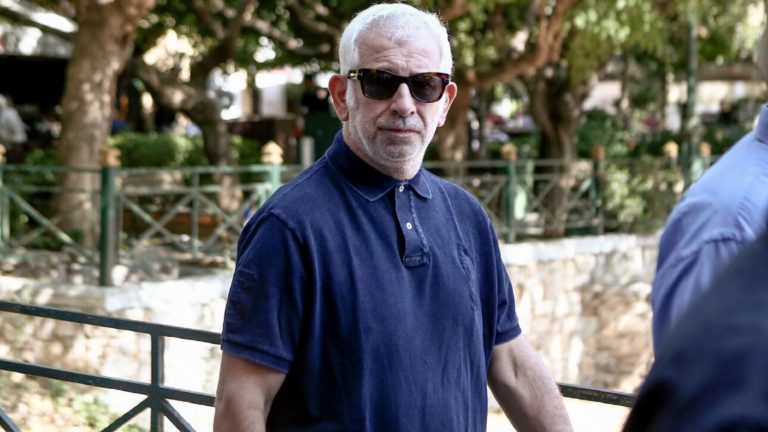 Πέτρος Φιλιππίδης: Τι ακολουθεί μετά από την ομόφωνη καταδίκη του σε δεύτερο βαθμό για δύο απόπειρες βιασμού 2 Πέτρος Φιλιππίδης: Τι ακολουθεί μετά από την ομόφωνη καταδίκη του σε δεύτερο βαθμό για δύο απόπειρες βιασμού 1