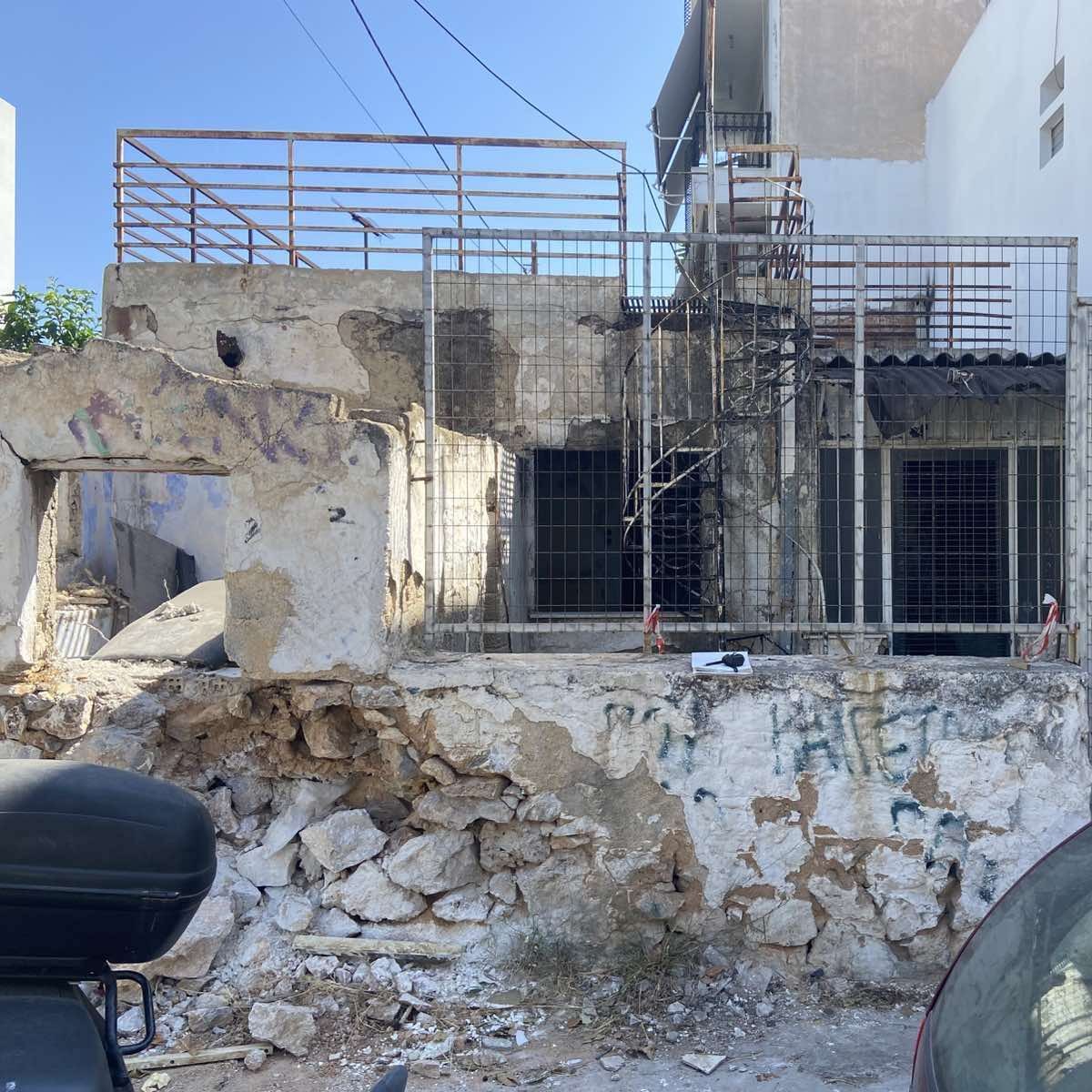 Ο Δήμος Περιστερίου ξεκίνησε παρέμβαση για τα επικίνδυνα κτήρια της πόλης 4 Ο Δήμος Περιστερίου ξεκίνησε παρέμβαση για τα επικίνδυνα κτήρια της πόλης 3