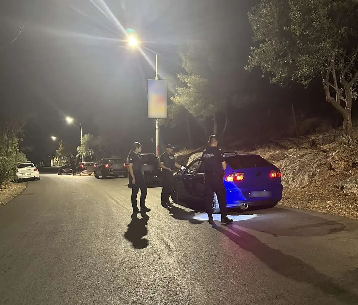 Τρελό; Ντελιβεράδες στο δρόμο χωρίς δίπλωμα 6 Τρελό; Ντελιβεράδες στο δρόμο χωρίς δίπλωμα 5