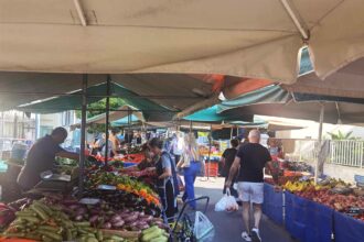 Λαϊκές αγορές: Πανελλαδική απεργία επ’ αόριστον - Πότε και γιατί 25