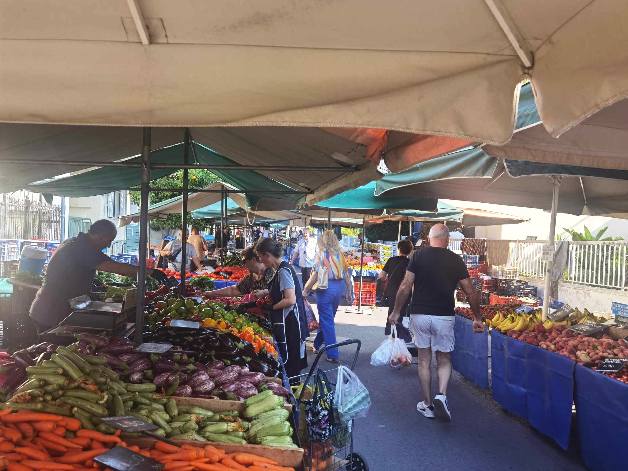 Λαϊκές αγορές: Πανελλαδική απεργία επ’ αόριστον - Πότε και γιατί 3