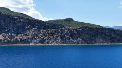 Αυτός είναι ο πιο εντυπωσιακός δρόμος της Αττικής - Στην "κόψη" βουνού και θάλασσας 3