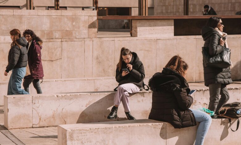 500.000 λιγότεροι: Το δημογραφικό σαν καθρέφτης της κοινωνικής πραγματικότητας 2 500.000 λιγότεροι: Το δημογραφικό σαν καθρέφτης της κοινωνικής πραγματικότητας 1