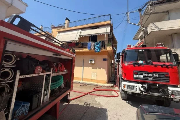 Νεκρή 65χρονη από φωτιά σε διαμέρισμα στο Αιγάλεω 11
