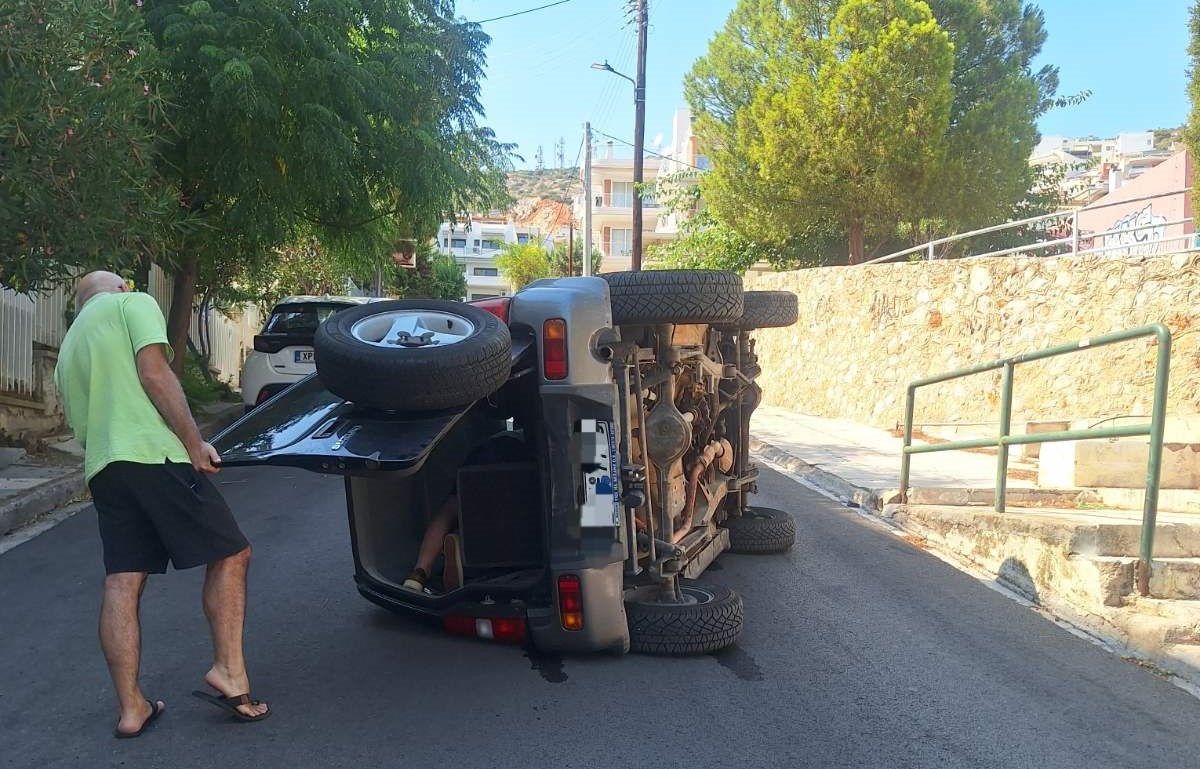 Ανατροπή οχήματος στο Δάσος, κινητοποίηση ΕΚΑΒ και Πυροσβεστικής 9