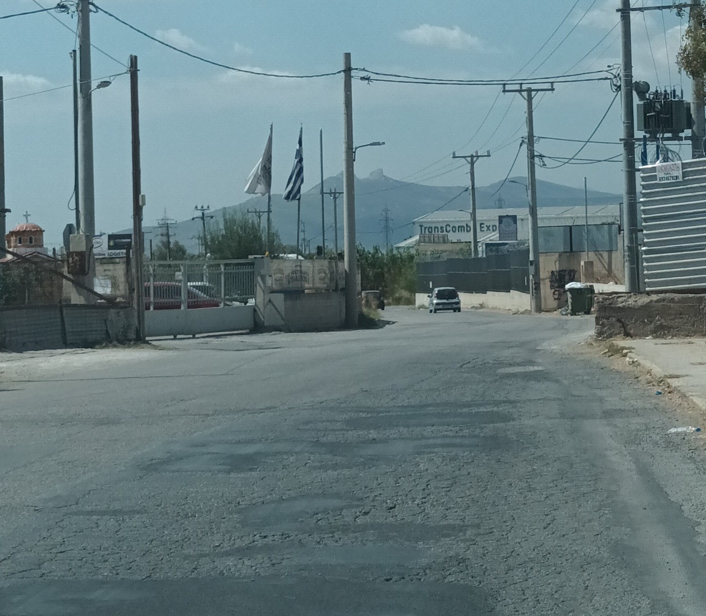 Οι απερίγραπτοι κάθετοι δρόμοι στην Εθνική Οδού Αθηνών Κορίνθου 3