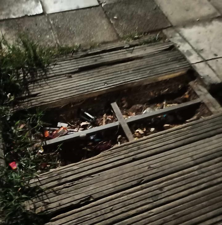 Προβλήματα σε δρόμους και πλατείες 1