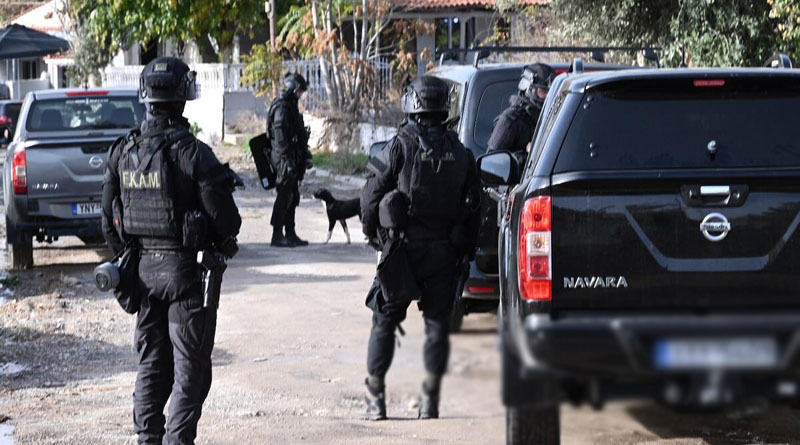 Χρυσοχοΐδης: Έτσι θα οργανωθούν οι μόνιμες περιπολίες σε καταυλισμούς Ρομά 1