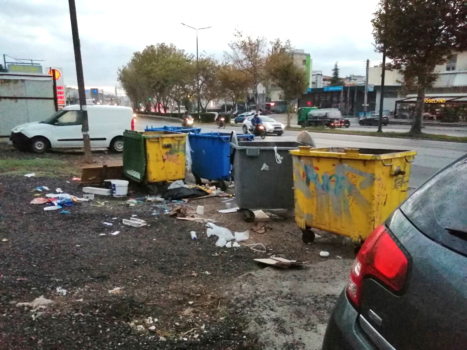 "Λοιπόν, κ. Σελέκο, είμαστε κεφάλαιο που πρέπει να δεχτεί επίθεση;" - Τοπικές επιχειρήσεις με τη θηλιά στο λαιμό 8 "Λοιπόν, κ. Σελέκο, είμαστε κεφάλαιο που πρέπει να δεχτεί επίθεση;" - Τοπικές επιχειρήσεις με τη θηλιά στο λαιμό 7