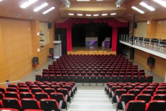 Σε αυτή την αίθουσα αναβιώνει παλιός κινηματογράφος της Δυτικής Αθήνας με εισιτήριο έκπληξη 41