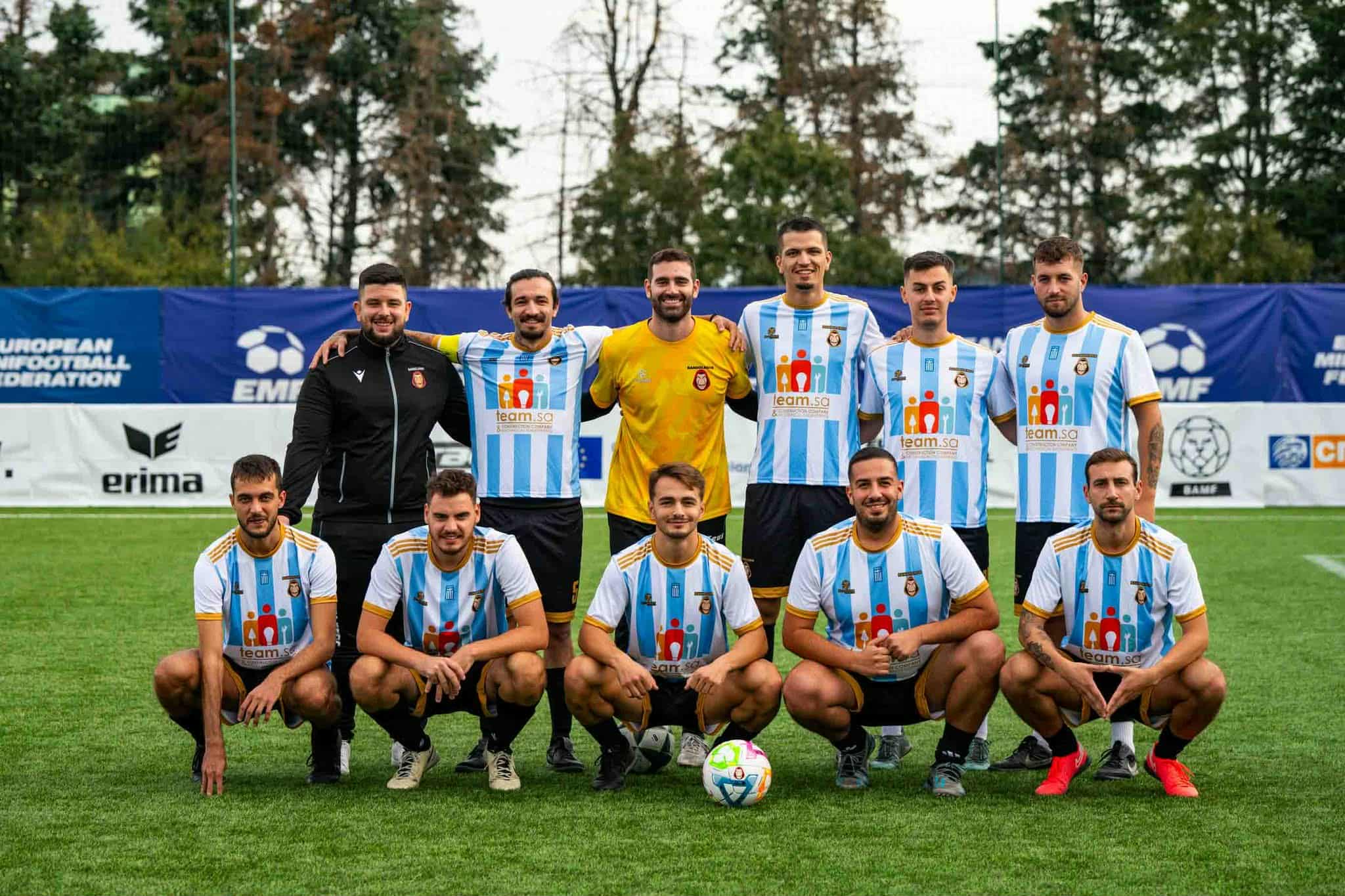 Bandoleros: Από την αλάνα στα γήπεδα - Tο ταξίδι μιας παρέας που γράφει ιστορία 5