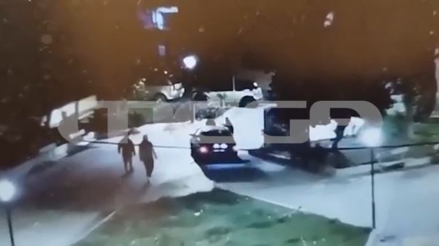 Πετρούπολη: "Άγουρη" συμμορία τρομοκρατεί τους κατοίκους 2 Πετρούπολη: "Άγουρη" συμμορία τρομοκρατεί τους κατοίκους 1