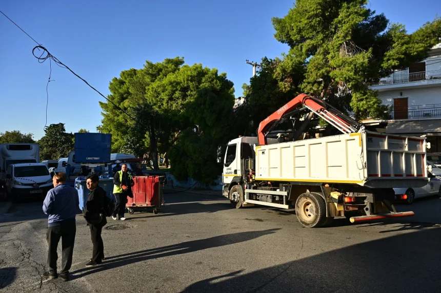 Πτώση καλωδίων και διακοπή της κυκλοφορίας στην Καραϊσκάκη 1